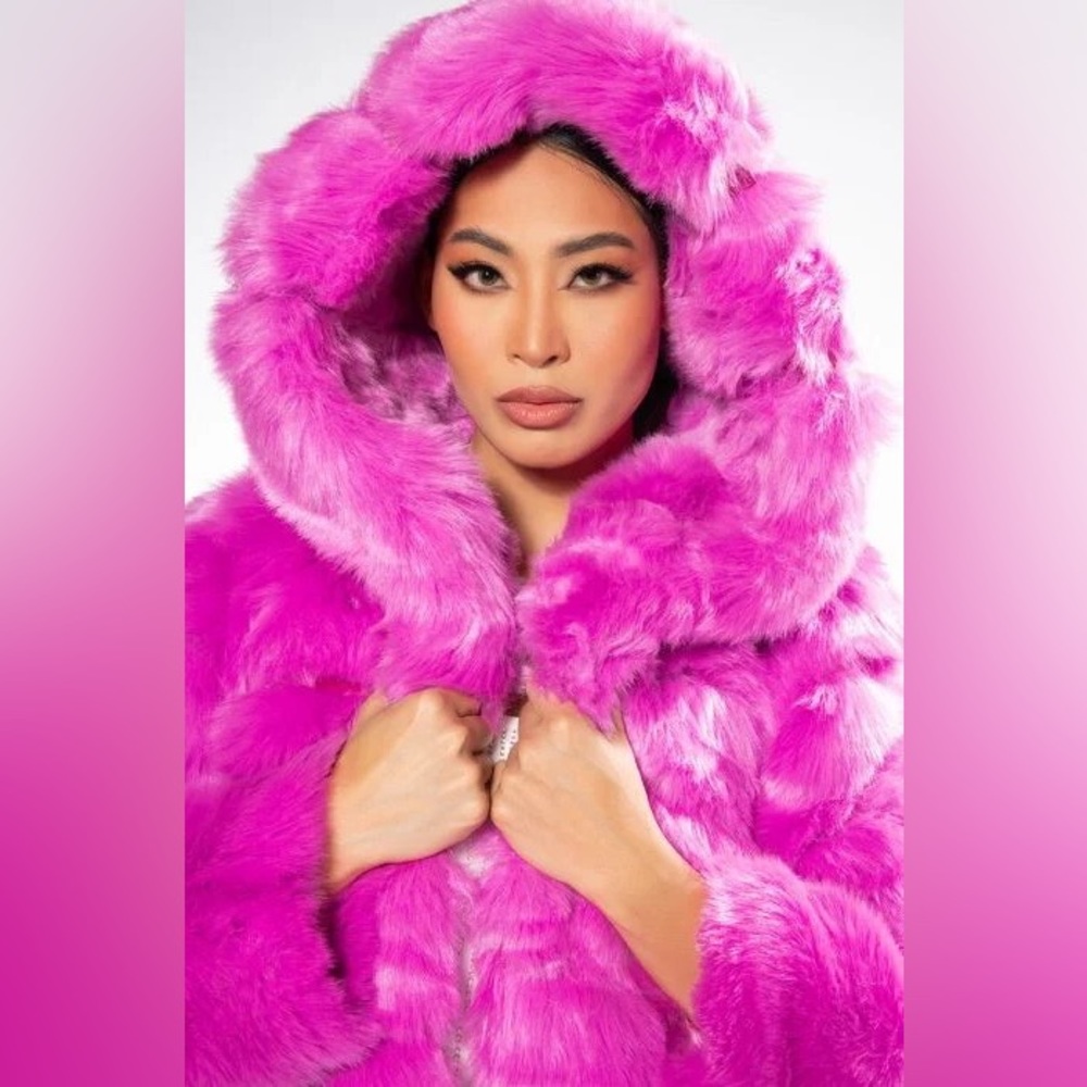 FAUX FUR PANEL HOODED TRENCH IN PINK